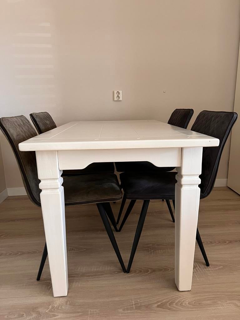 Eettafel (140x 80) plus 4 stoelen, Huis en Inrichting, Tafels | Eettafels, Ophalen, 100 tot 150 cm, 50 tot 100 cm, Zo goed als nieuw