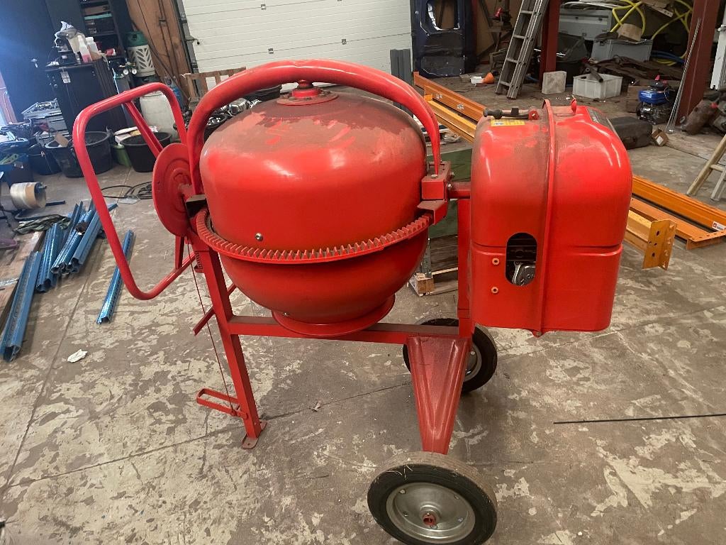 Nieuwe betonmolen met benzine motor Lescha SM 165 G, Doe-het-zelf en Verbouw, Betonmolens, Ophalen of Verzenden, Nieuw