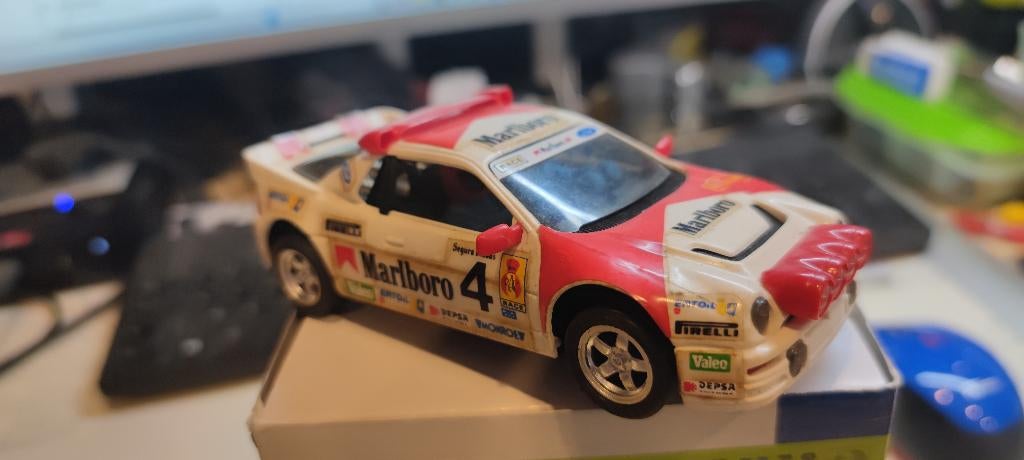 scalextric ford rs 200, Ophalen of Verzenden, Zo goed als nieuw, Elektrisch, Overige merken