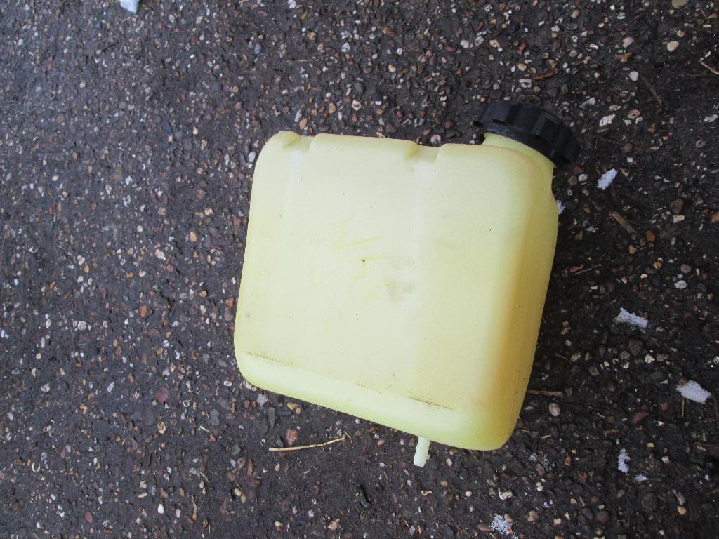 Benzinetank White MTD Yard Man Topflite Motec Columbia, Ophalen of Verzenden, Gebruikt, 50 cm of meer