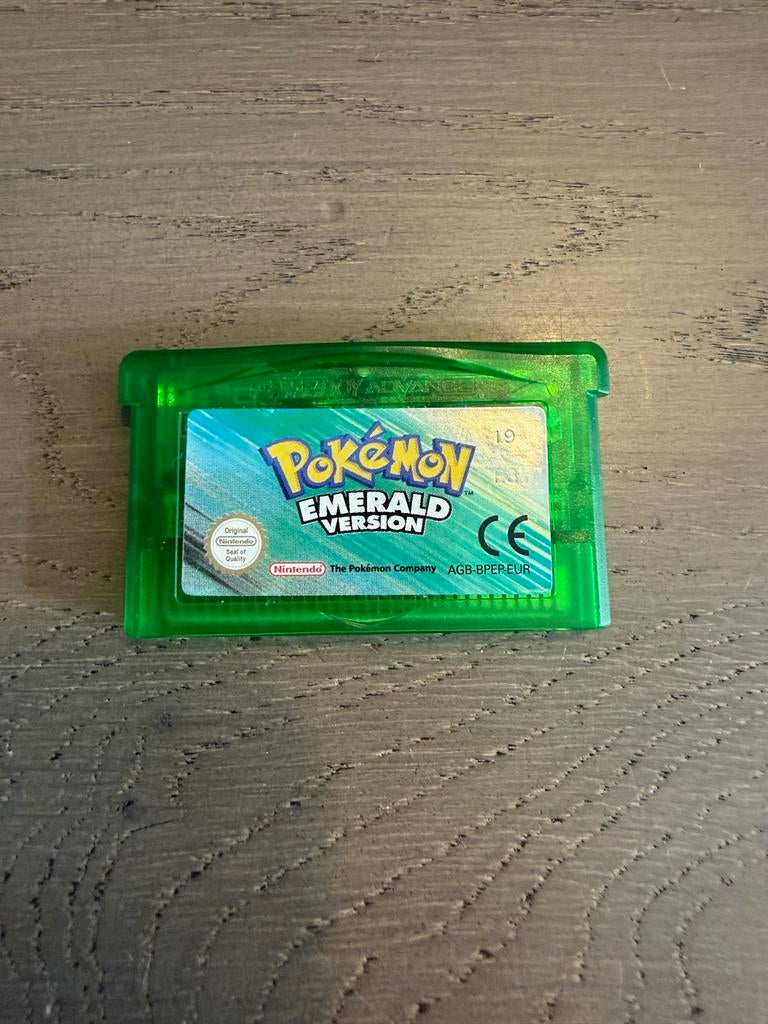 Pokémon Emerald versie Gameboy Advance, Ophalen, Gebruikt, 1 speler, Role Playing Game (Rpg)