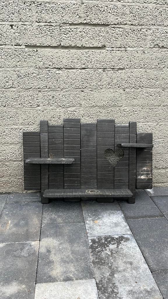 Gratis wanddecoratie met kleine plankjes, Ophalen of Verzenden