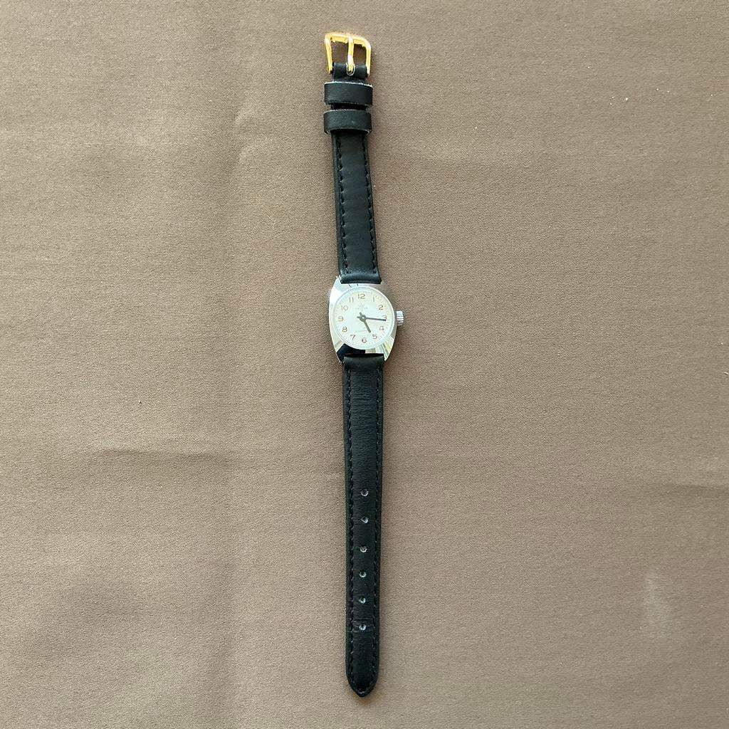 Velona dames horloge, Ophalen of Verzenden, Zo goed als nieuw, Leer, Overige merken