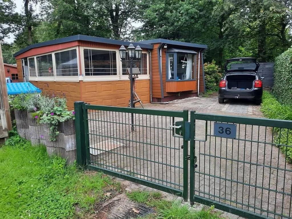 4-persoons caravan te huur op Camping De Heische Tip, Caravans en Kamperen, Verhuur