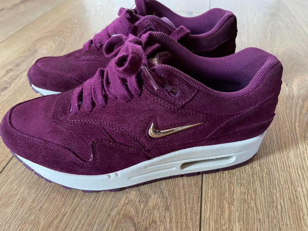 Nike Air Max 1 Jewel Bordeaux, Ophalen of Verzenden, Gedragen, Overige kleuren, Sneakers of Gympen