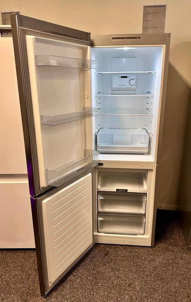 Siemens RVS No_Frost koelvriescombinatie 306 liter A++ class, Zonder vriesvak, 200 liter of meer, Germany, Zo goed als nieuw