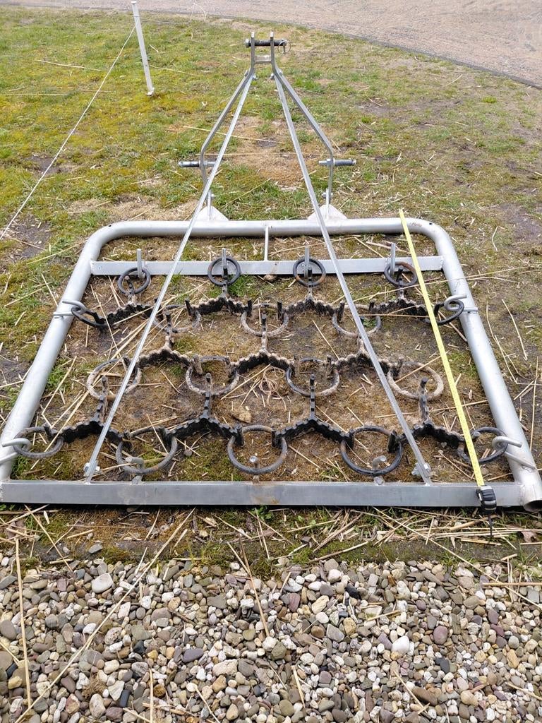 Te koop, weidesleep voor mini trekker.