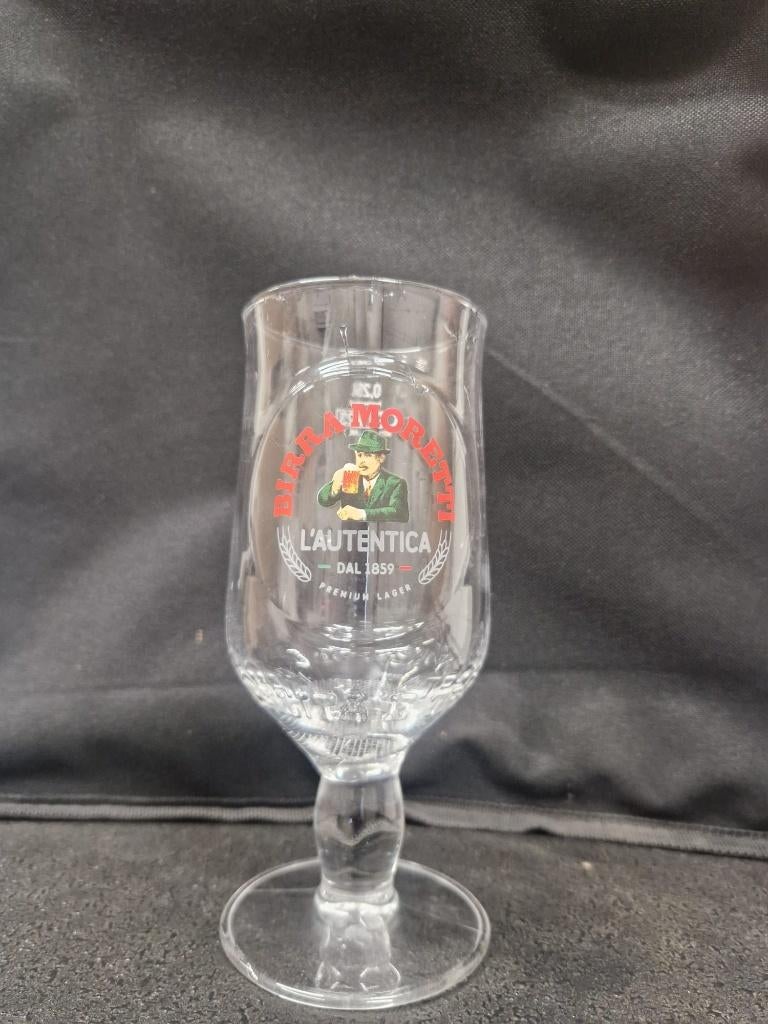33 nieuwe Birra Moretti glazen, Ophalen of Verzenden, Nieuw, Bierglas