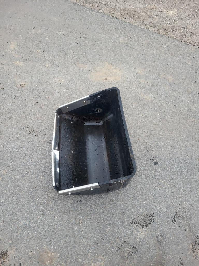 Voerbakken, Meerdere dieren, Varken