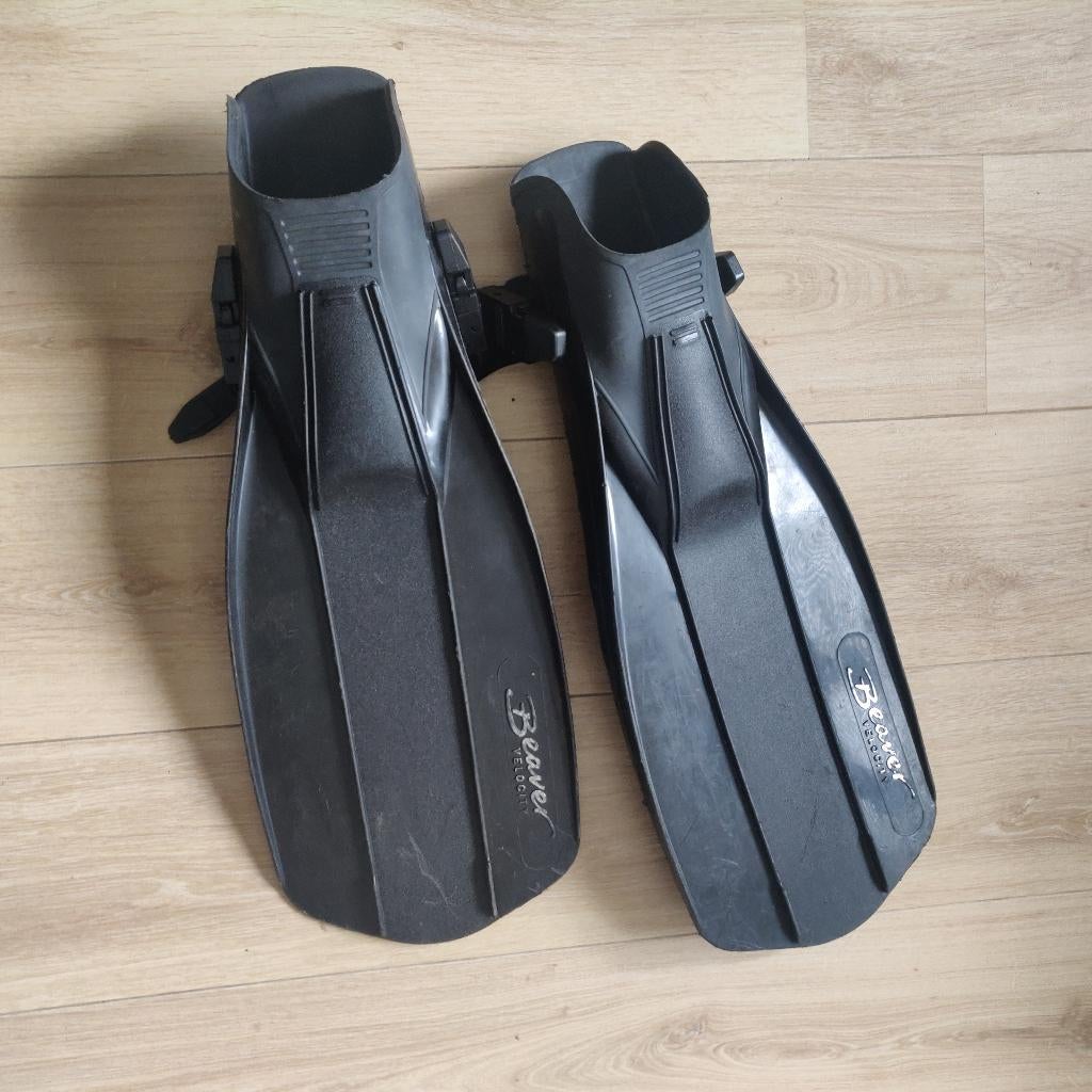 Zwemvliezen / Duikvinnen - Beaver Velocity, Watersport en Boten, Ophalen of Verzenden, Zo goed als nieuw, Zwem- of Duikvliezen