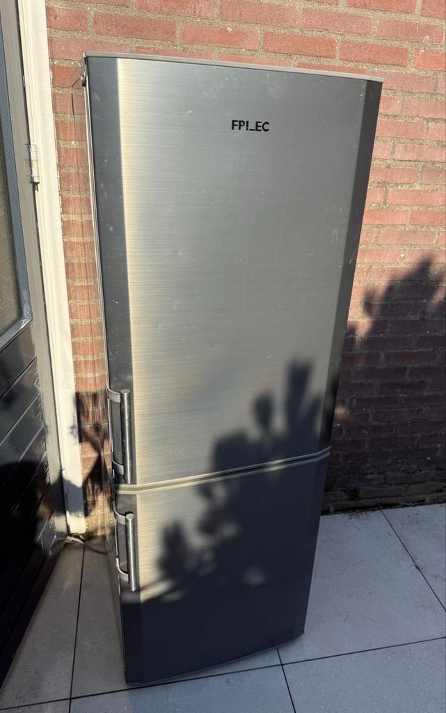 Frilec koelvries combinatie - defect voor de handige klusser, Ophalen, 200 liter of meer, 60 cm of meer, Met aparte vriezer