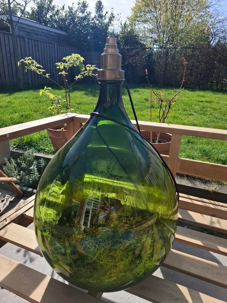 Grote groene glazen fles met lamp (ecosysteem/ flessentuin), Ophalen