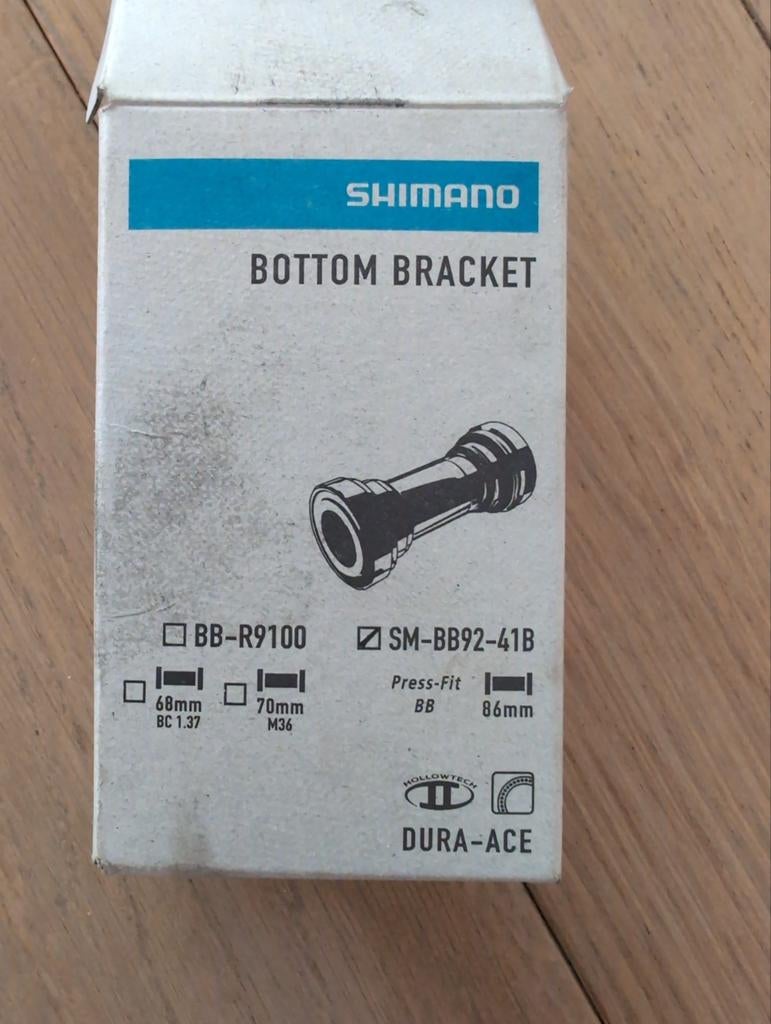 Nieuw Shimano bottom bracket SM-BB92-41B, Fietsen en Brommers, Fietsonderdelen, Ophalen of Verzenden