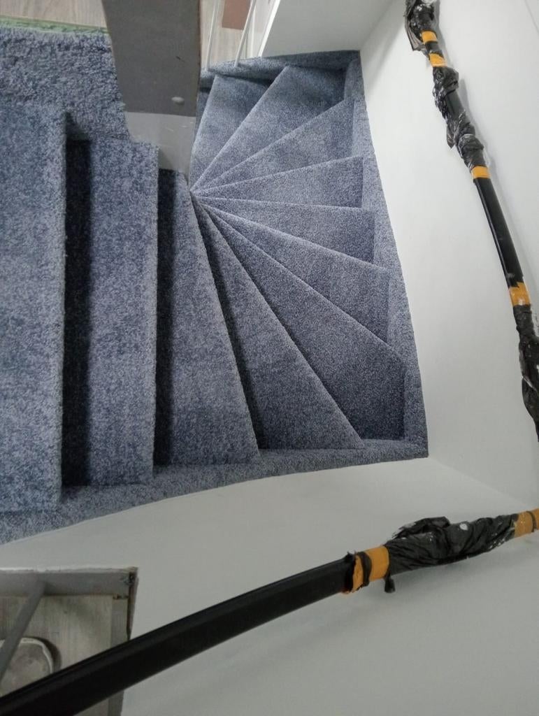 Trapbekleding Specialist | Vloeren Leggen | 0653946924, Huis en Inrichting, Stoffering | Vloerbedekking, Ophalen of Verzenden