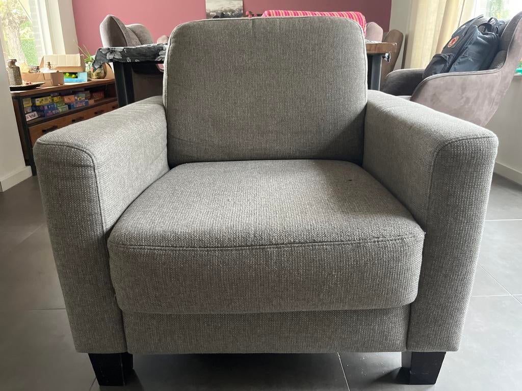 Taupe kleurige stoffen fauteuil, Huis en Inrichting, Fauteuils, Ophalen, Gebruikt, Stof, 75 tot 100 cm
