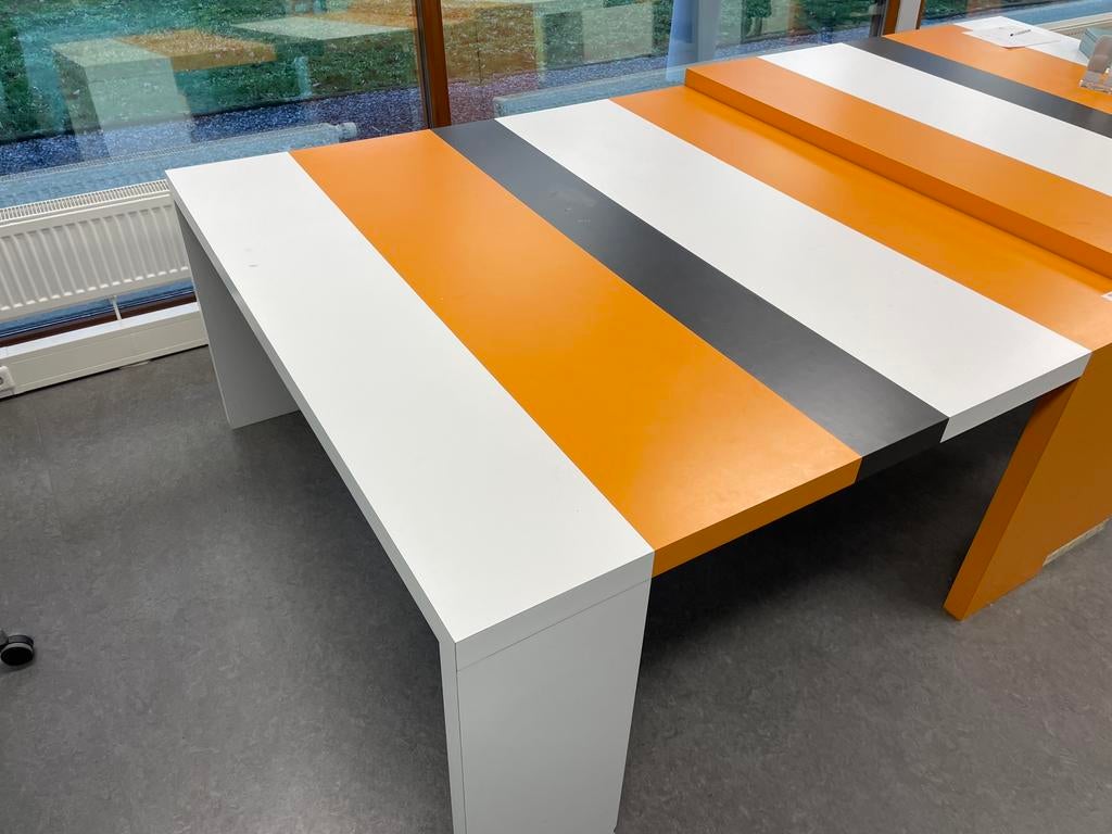 Bureau/bureautafel/vergadertafel/speeltafel 160x160, Overige typen, Gebruikt, Hout, Overige merken