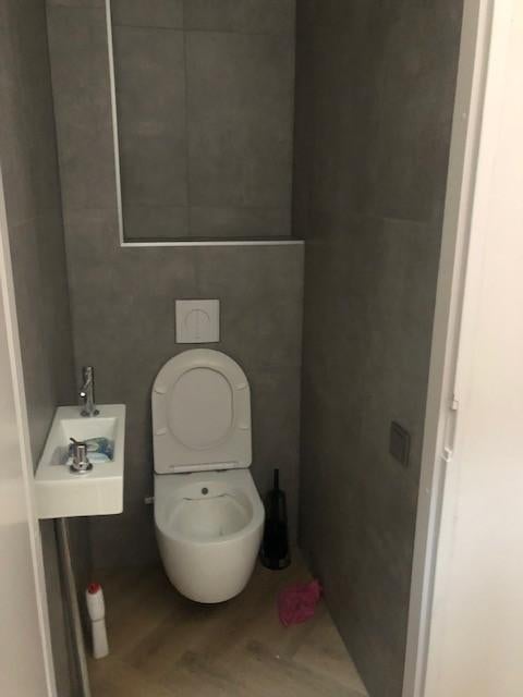 Badkamer & Toilet Renovatie, Ophalen of Verzenden