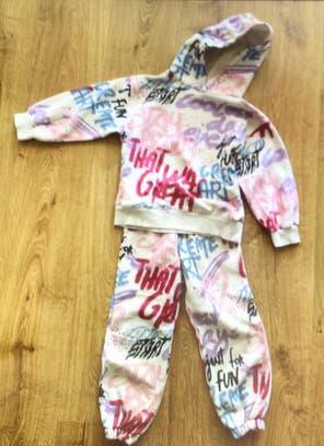 Joggingpak (meisje) maatje 116/122., Kinderen en Baby's, Kinderkleding | Maat 116, Gebruikt, Meisje, Ophalen of Verzenden, Zara