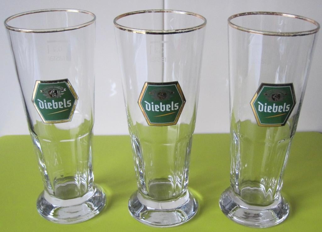 drie bierglazen van Diebels, Verzamelen, Ophalen of Verzenden, Zo goed als nieuw, Glas of Glazen, Overige merken