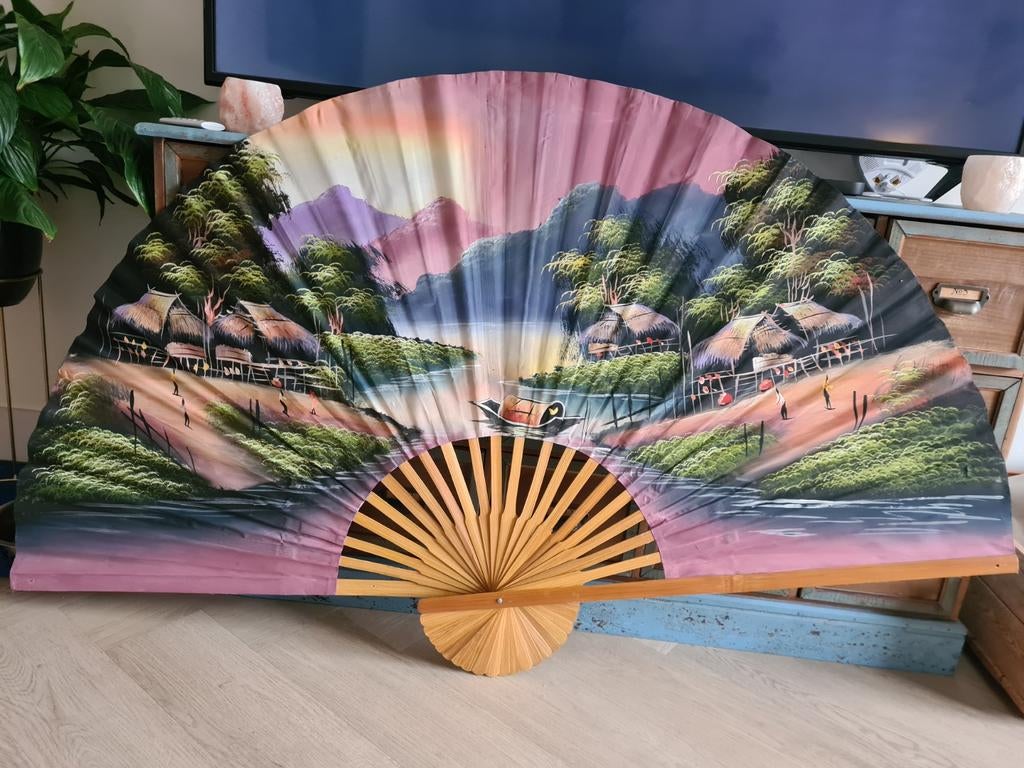 Grote handgeschilderde Indonesische waaier - 150 cm, Ophalen of Verzenden