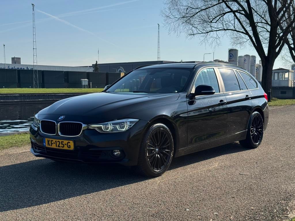 BMW 3-Serie Touring 320i Luxury | Led | Alpine | Stoelverw., Auto's, 1998 cc, 1800 kg, Zwart, 4 cilinders