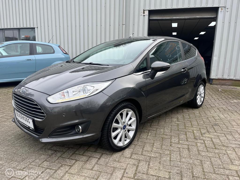 Ford Fiesta 1.0 EcoBoost Titanium 6/12 M GARANTIE, Voorwielaandrijving, Gebruikt, Zwart, 23 km/l
