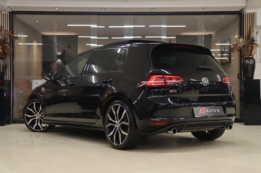 Volkswagen Golf 2.0 TSI GTI PANO/CARPLAY/ACC/DODEHOEK/VOL, Gebruikt, Euro 6, 4 cilinders, 1984 cc