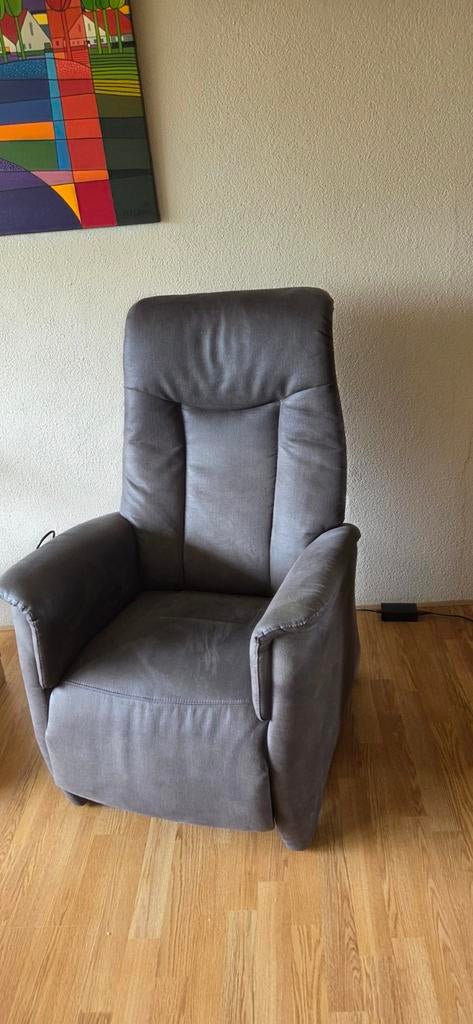 Comfortabele elektrische sta-op stoel - Stressless Ekornes, Huis en Inrichting, Stoelen, Ophalen, Modern, Comfort, Zo goed als nieuw