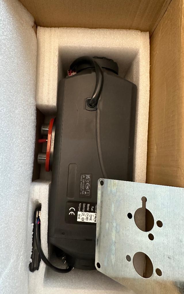 Diesel standkachel 5000W 12V 5KW auto caravan camper bus lcd, Verzenden, Nieuw