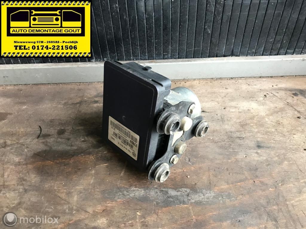 Volkswagen Up ('11-'18) ABS Pomp 1S0614517E, Gebruikt, Volkswagen, Ophalen of Verzenden, Volkswagen