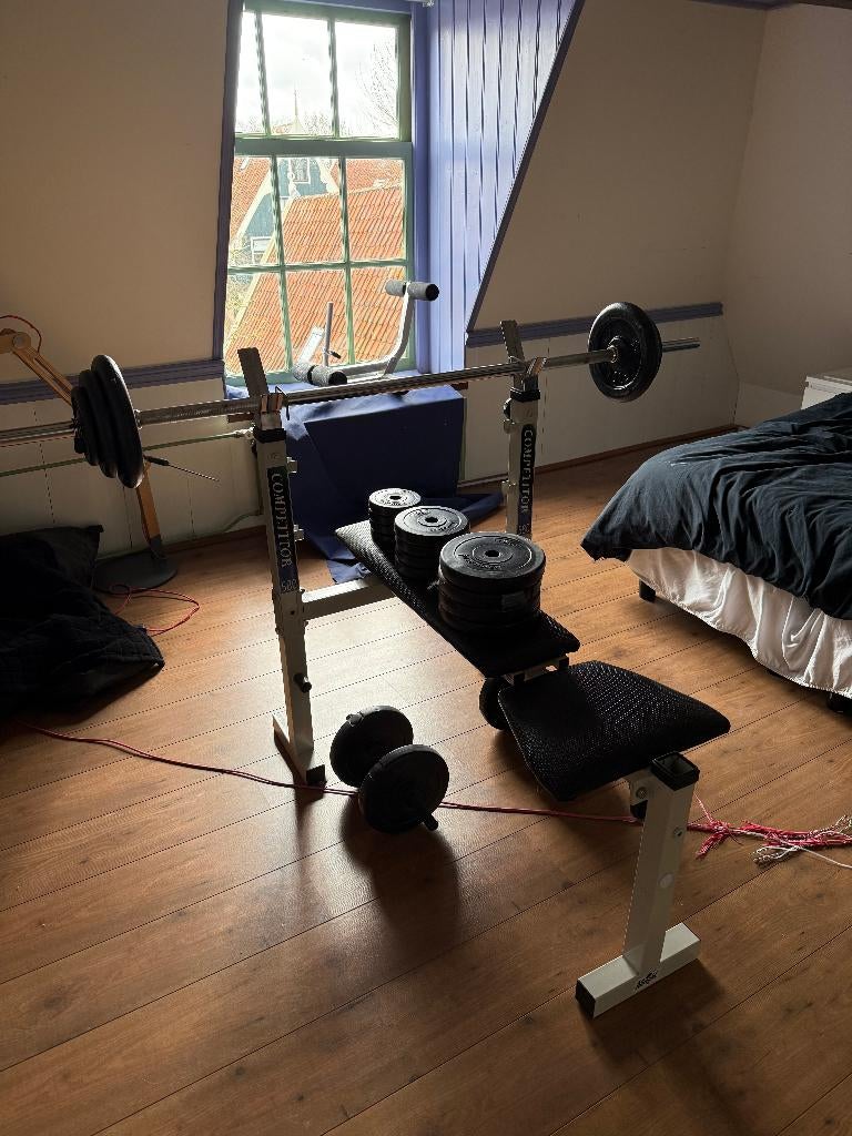 Halterbank Set + Halterstang, Gewichten & Dumbbells (70kg), Sport en Fitness, Fitnessmaterialen, Ophalen, Gebruikt, Fitnessbank