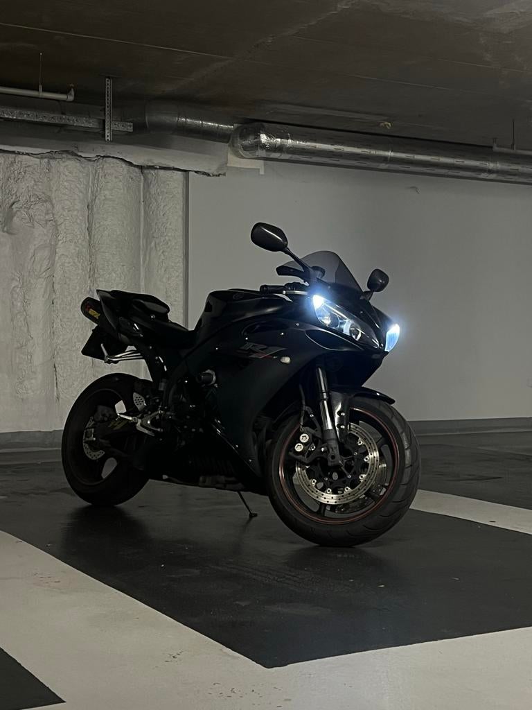 Yamaha R1 2006