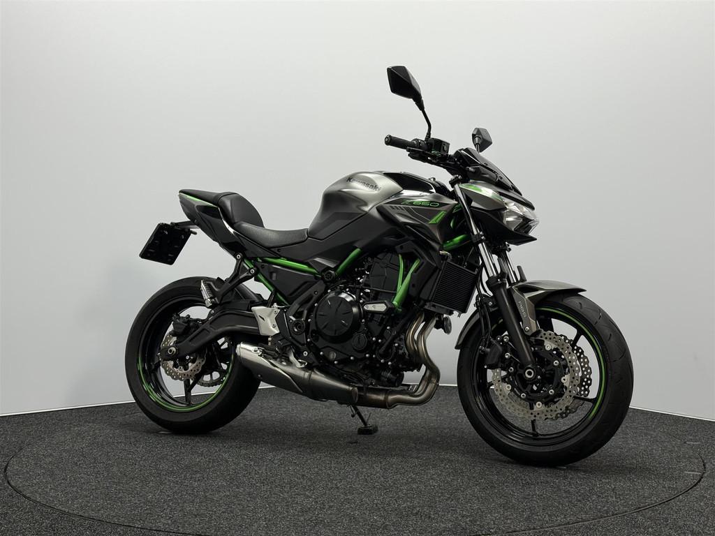Kawasaki Z650 ABS - foto 2