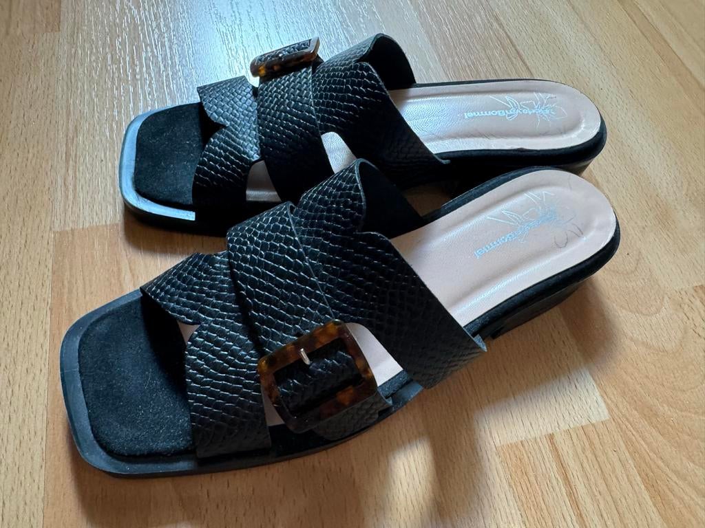 Floris van Bommel slippers, nieuw, smalle leest, maat 40, Ophalen of Verzenden, Nieuw, Zwart, Slippers