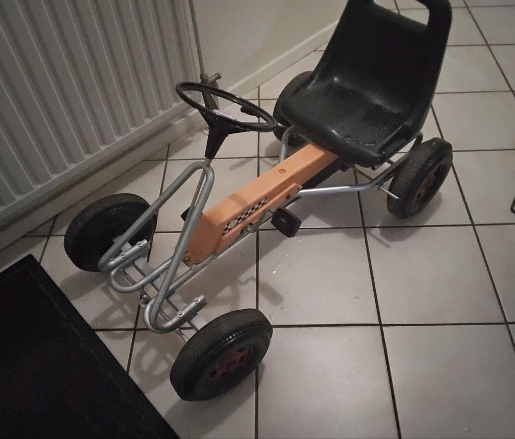 Leuke kleine skelter  ,opbrengst geheel voor KIKA, Ophalen, Overige merken