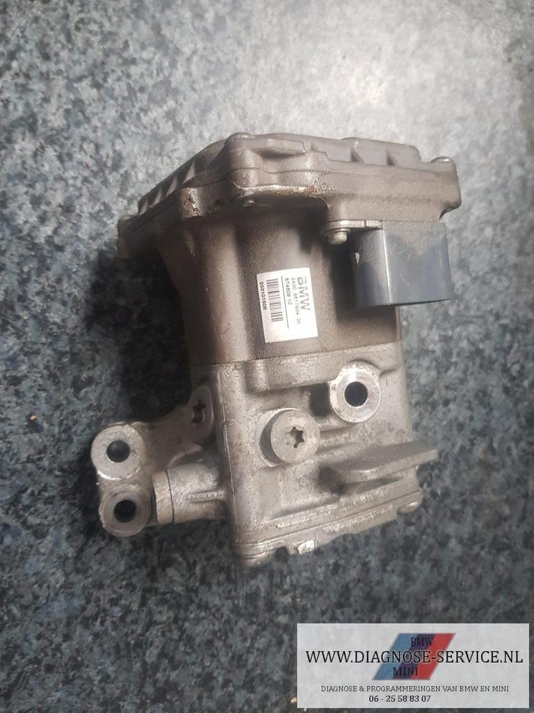 BMW F45 225xe oliepomp automaatbak 8617804, Gebruikt, -, -, Ophalen of Verzenden
