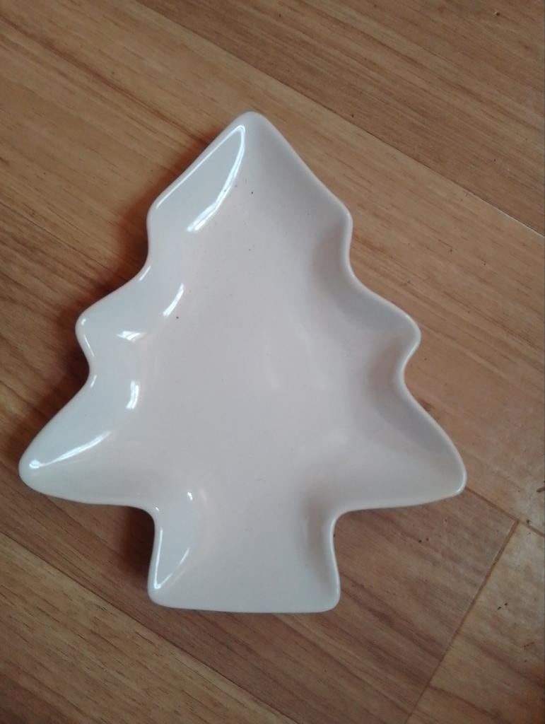 Kerstboom bonbonschaaltje - Wit keramiek, Porselein of Keramiek, Schaal, Ophalen of Verzenden, Zo goed als nieuw