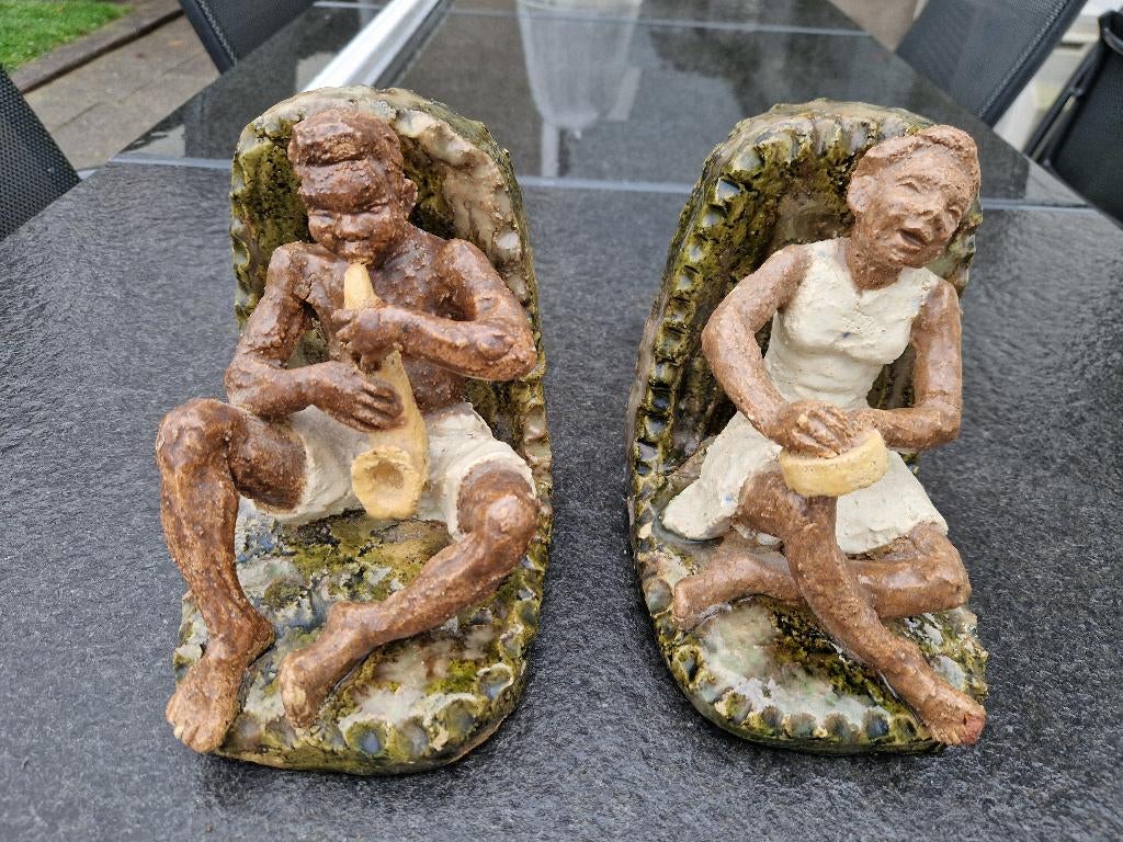 2 Massief keramiek design beelden van muzikale man en vrouw., Verzamelen, Beelden en Beeldjes, Ophalen of Verzenden, Zo goed als nieuw