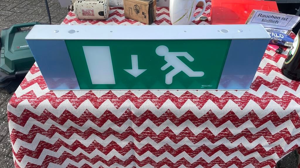 PRO ELEC Dubbelzijdig LED Nooduitgangbord, Ophalen of Verzenden, Zo goed als nieuw