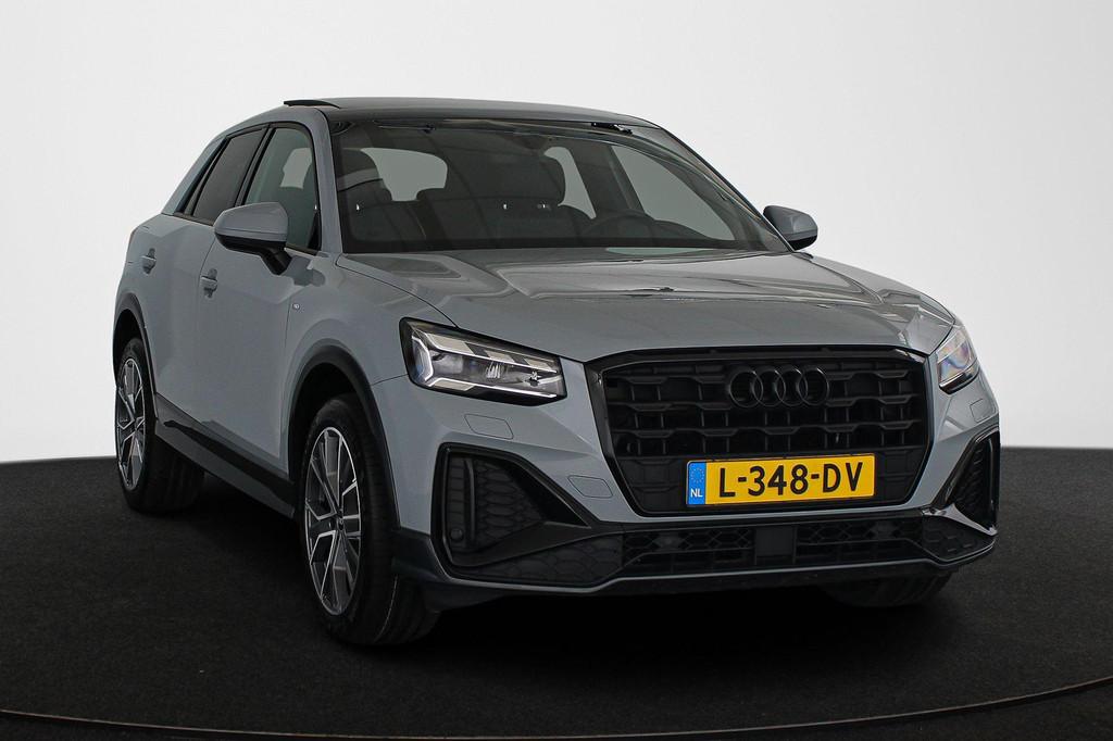 Audi Q2 35 TFSI S Edition / S-Line / Panoramadak / Navigatie, 4 cilinders, 150 pk, Leder en Stof, Lichtsensor