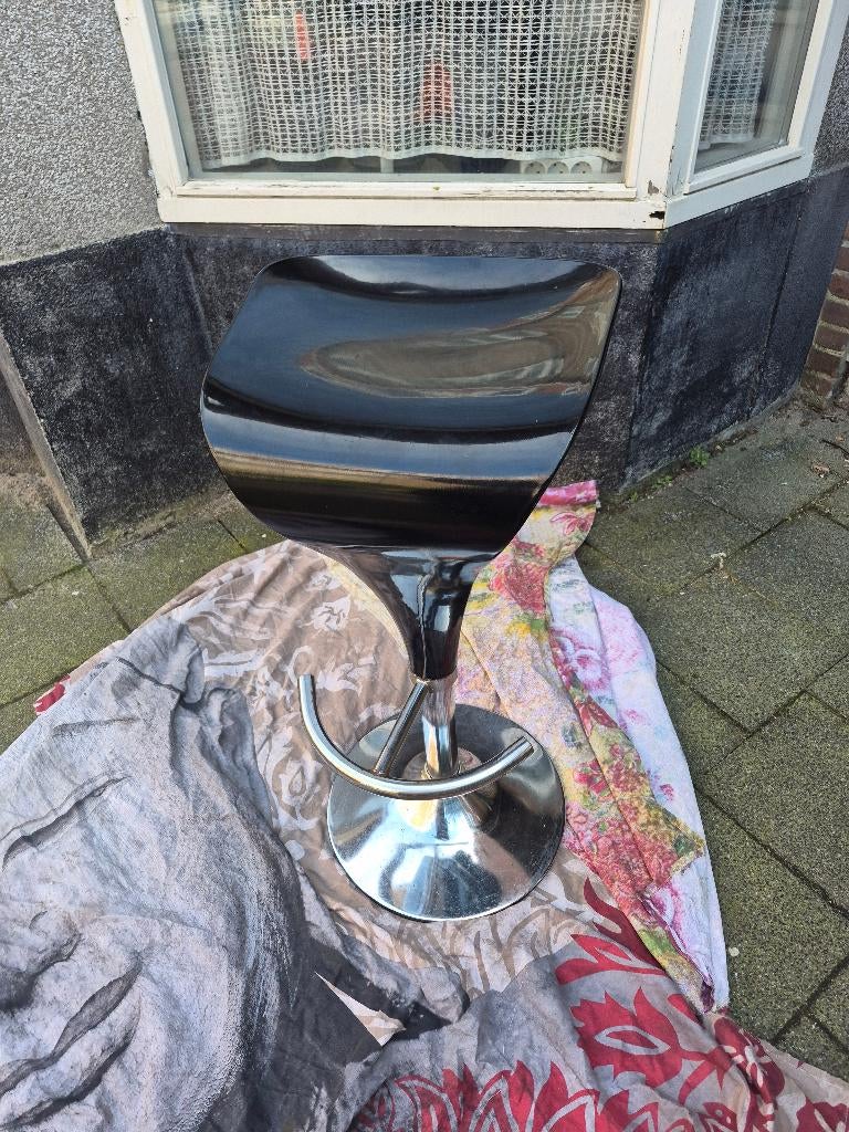 Barkruk, vintage, Design,1 stuk, zwarte zitting, Huis en Inrichting, Barkrukken, Ophalen, In hoogte verstelbaar, 60 tot 90 cm