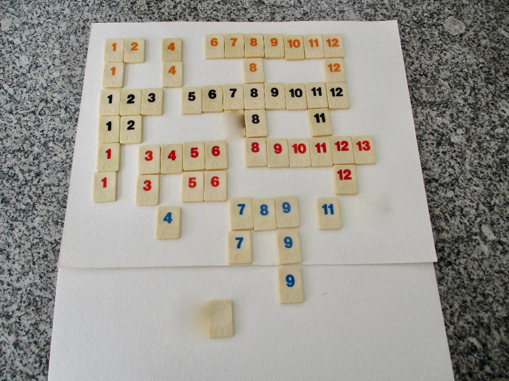RUMMIKUB losse kleine stenen 1 blanco steen en plankjes 290, Hobby en Vrije tijd, Gezelschapsspellen | Bordspellen, Zo goed als nieuw