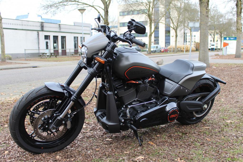 Harley-Davidson Softail FXDR 114 - foto 2