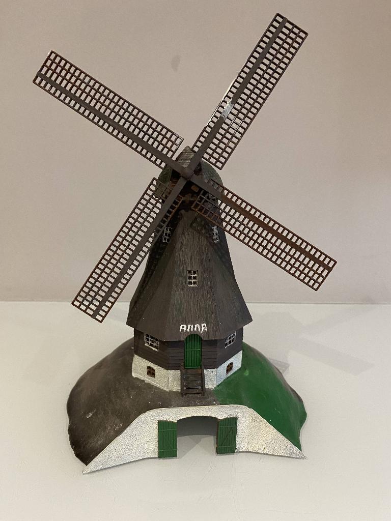 HO Heljan windmolen (721*), Hobby en Vrije tijd, Overige merken, Gebruikt, Gelijkstroom of Wisselstroom, Brug, Tunnel of Gebouw