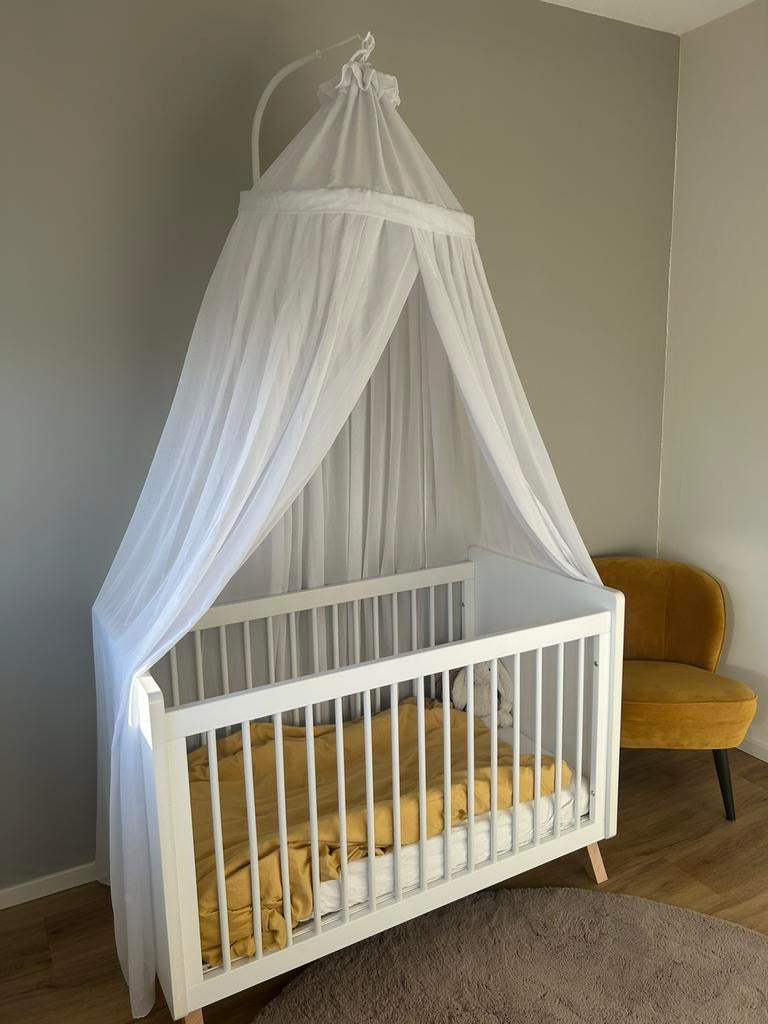 Witte klamboe met piekstok., Kinderen en Baby's, Kinderkamer | Inrichting en Decoratie, Zo goed als nieuw, Klamboe, Ophalen