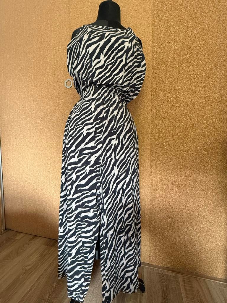 Geisha jumpsuit zebra print maat m/38, Kleding | Dames, Jumpsuits, Ophalen of Verzenden, Gedragen, Maat 38/40 (M), Overige kleuren
