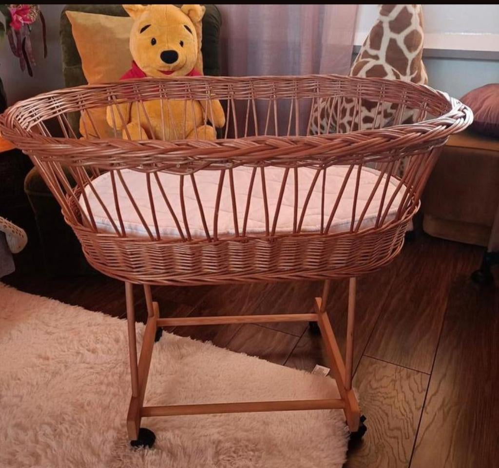 Rotan wieg met matrasje, Ophalen, Wieg