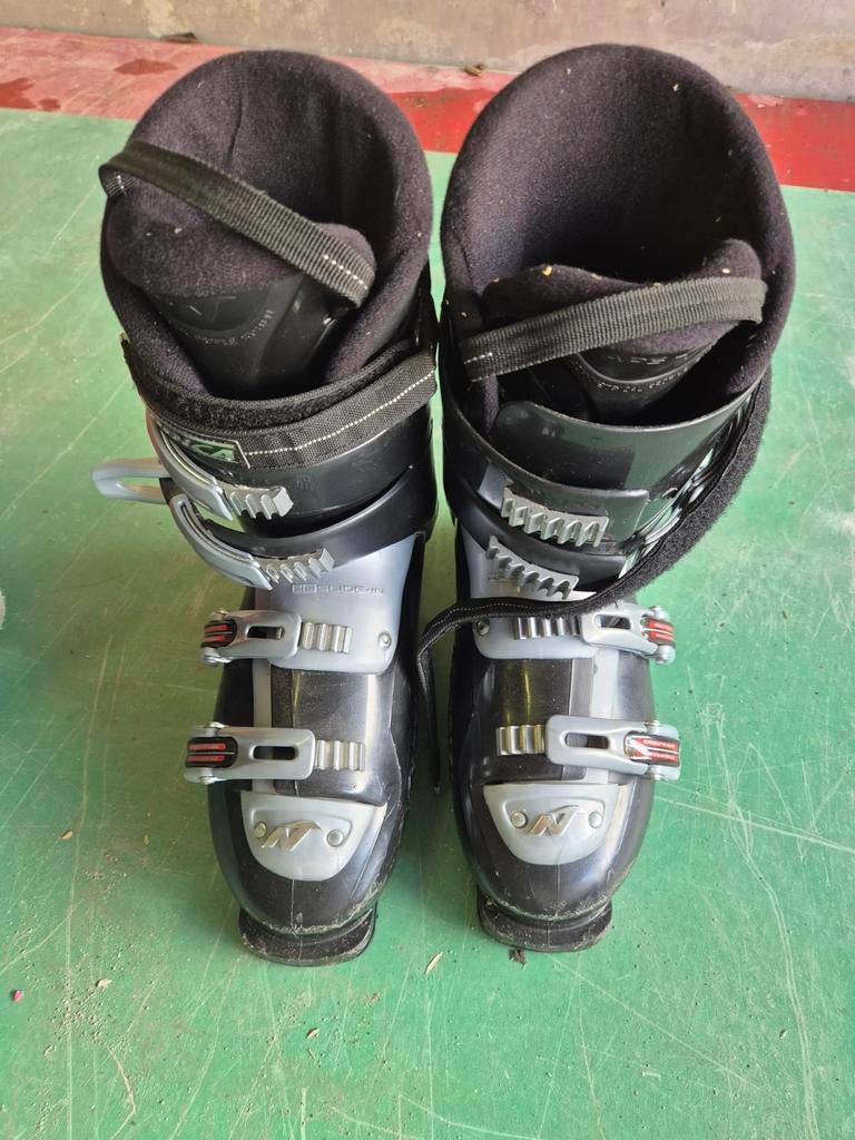 Nordica skischoenen maat 45 met tas, Ophalen of Verzenden