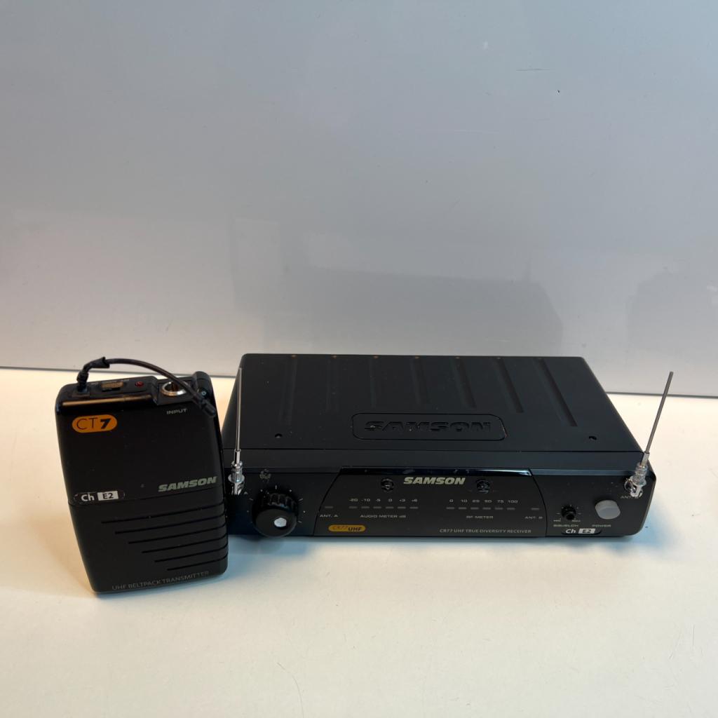 Samson CR77 Diversity Receiver + voeding | Nette staat, Samson, Zo goed als nieuw, Support@samson.com, 278-B Duffy Avenue
Hicksville, NY 11801
USA