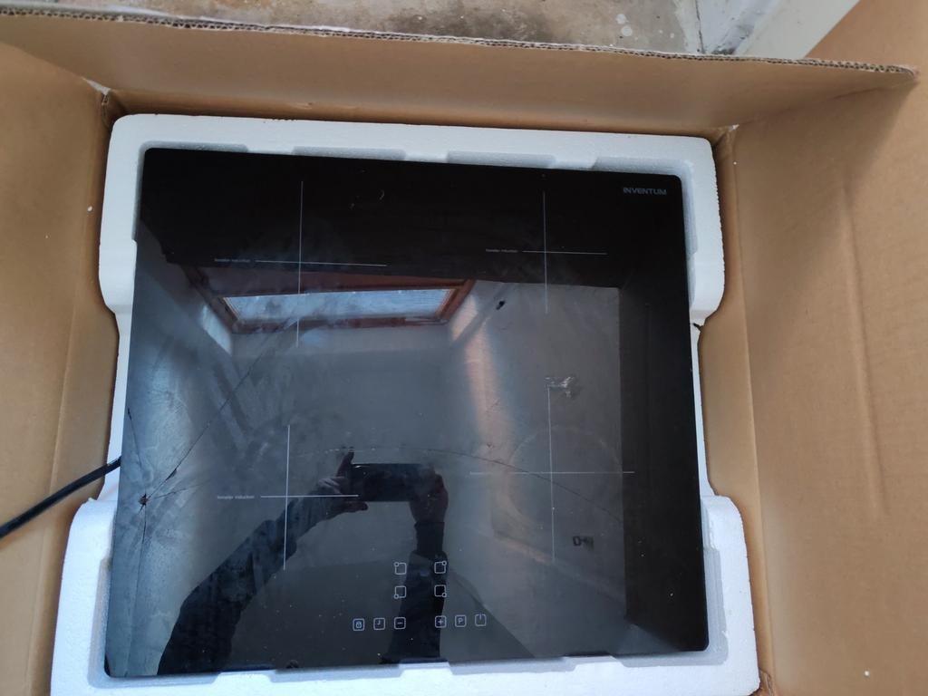 Inventum inductiekookplaat (glas gebarsten), Witgoed en Apparatuur, Kookplaten, Ophalen, Inbouw, Inductie, 4 kookzones